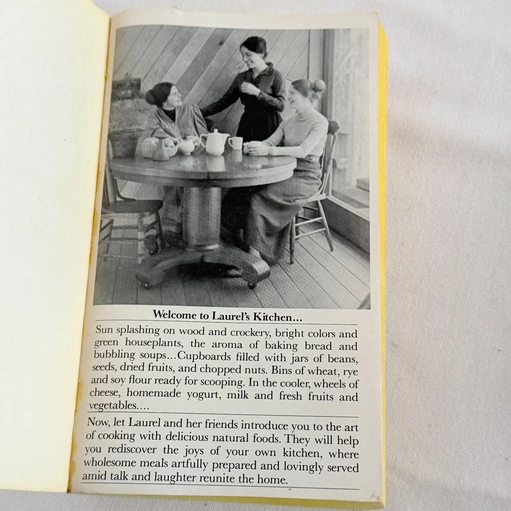 Laurel's Kitchen Vegetarian Cookery Nutrition Paperback 1976 Bantam Vintage